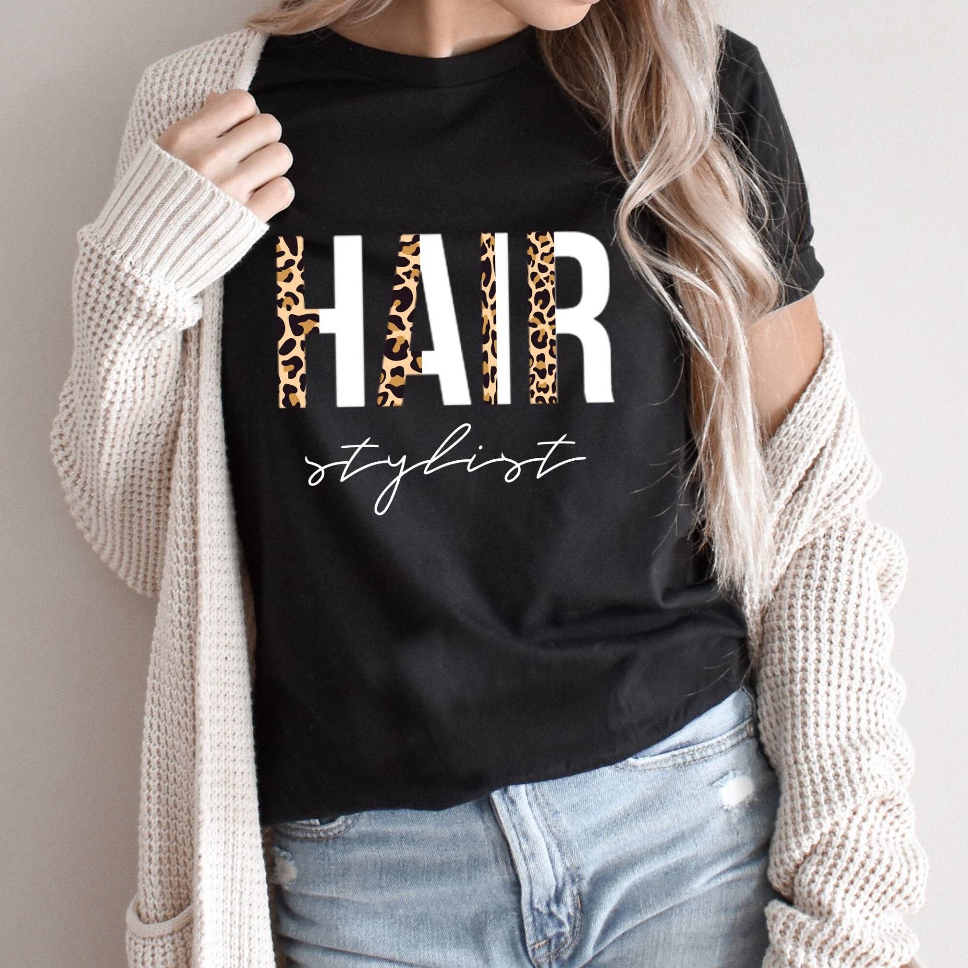 Hair Stylist Shirt | Haarkleider T-Shirt Geschenk Für Friseurin Sweatshirt Stylistin Hochzeitspullover von APComfortPrints