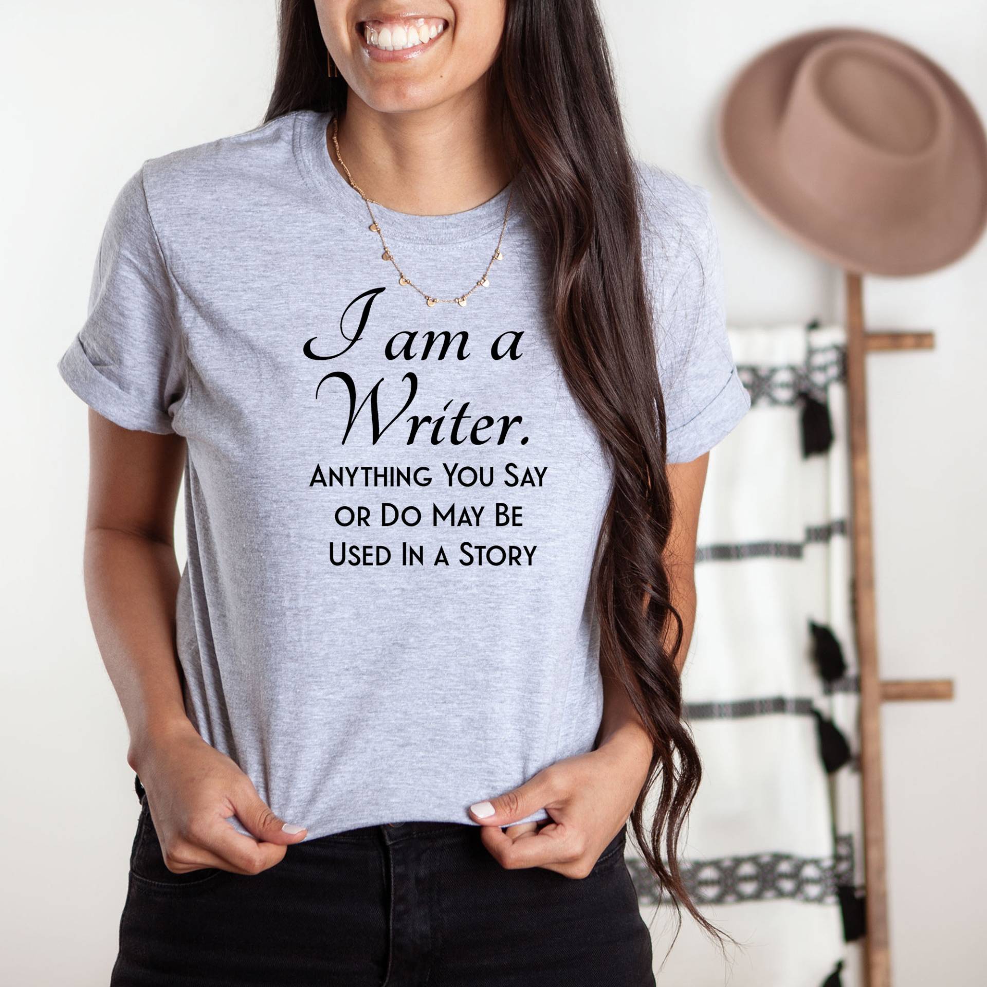I Am A Writer T-Shirt | Lustiges Autorenshirt Shirt Für Schriftsteller Bücherwurm Buchliebhaber Verlag Tshirt von APComfortPrints