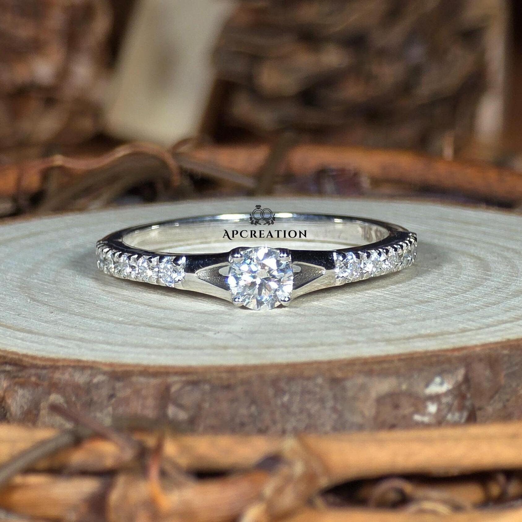 0.30-0.70Ct Rundschliff Diamanten Verlobungsring, Solide 14K Labor Gewachsener Diamant Ring, Split Schaft Ring von APCreationDE