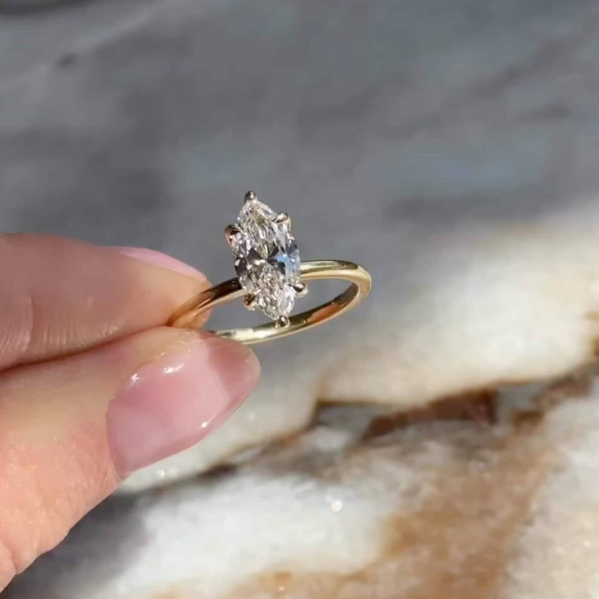 Massiv Gold Marquise Cut Moissanite Verlobungsring, Vintage Versprechen Ring, Geburtstag Geschenk Jahrestag Valentinstag Für Frau Mädchen von APCreationDE