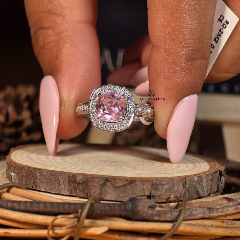 Rosa Kissen Halo Cut 3.00Ct Moissanit Verlobungsring, Solitär Halbe Ewigkeit Pave Band Jubiläumsgeschenk Ring von APCreationDE