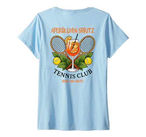 Damen APERÖLCHEN Spritz Tennis Club. ON Vacation Sport Urlaub Back T-Shirt mit V-Ausschnitt Damen APERÖLCHEN Spritz Tennis Club. ON Vacation Sport Urlaub Back T-Shirt mit V-Ausschnitt von APERÖLCHEN SPRITZ - TENNIS CLUB X Serve and Spritz