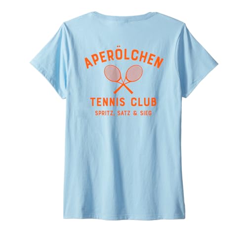 Damen APERÖLCHEN Tennis Club X Spritz Satz & Sieg. - Backprint T-Shirt mit V-Ausschnitt von APERÖLCHEN TENNIS CLUB X SPRITZ SATZ & SIEG