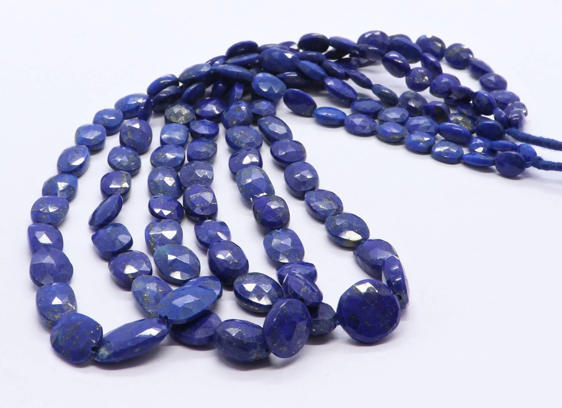 Aaa Natürliche Lapis Lazuli Facettierte Ovale Perlen, 5x7 - 8x10 Mm 16 Zoll Halskette von APGEMSCOLLECTION