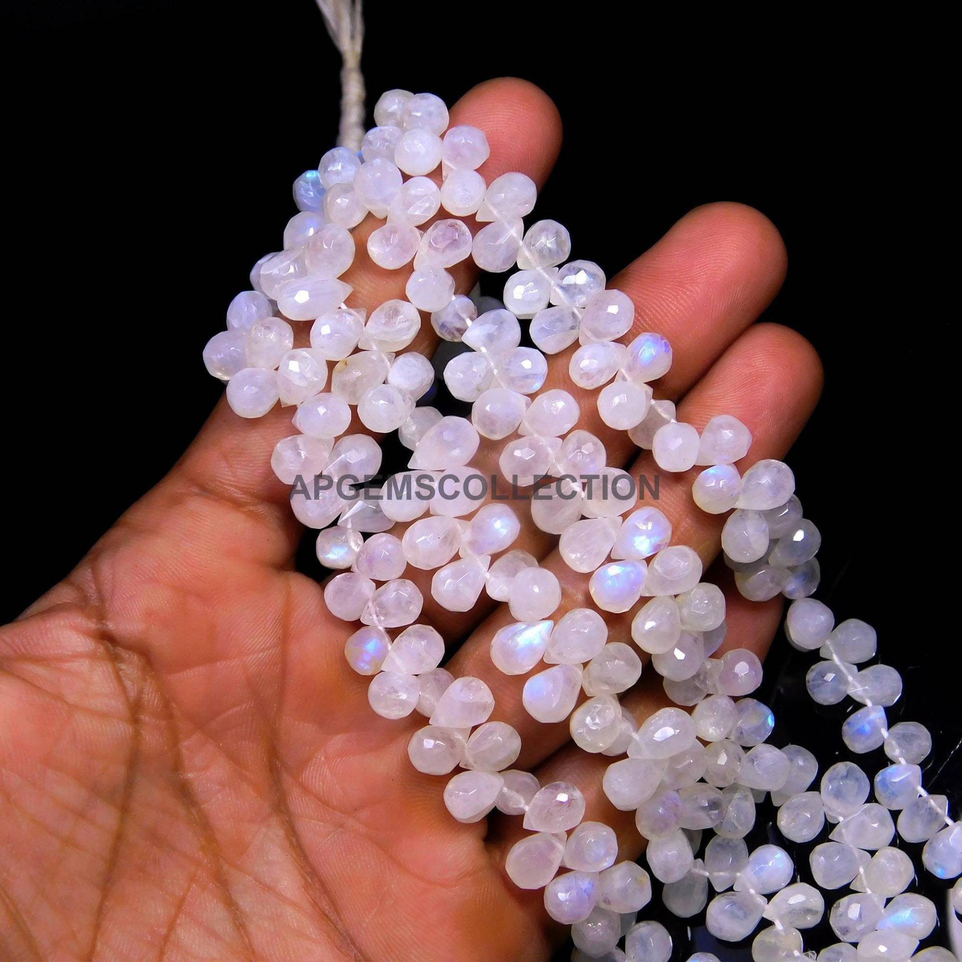 Aaa Natürliche Weiße Regenbogen Mondstein Facettierte Seitentropfen Perlen, 5x7 Mm 8 Inch Tropfen, Tear Briolletes von APGEMSCOLLECTION