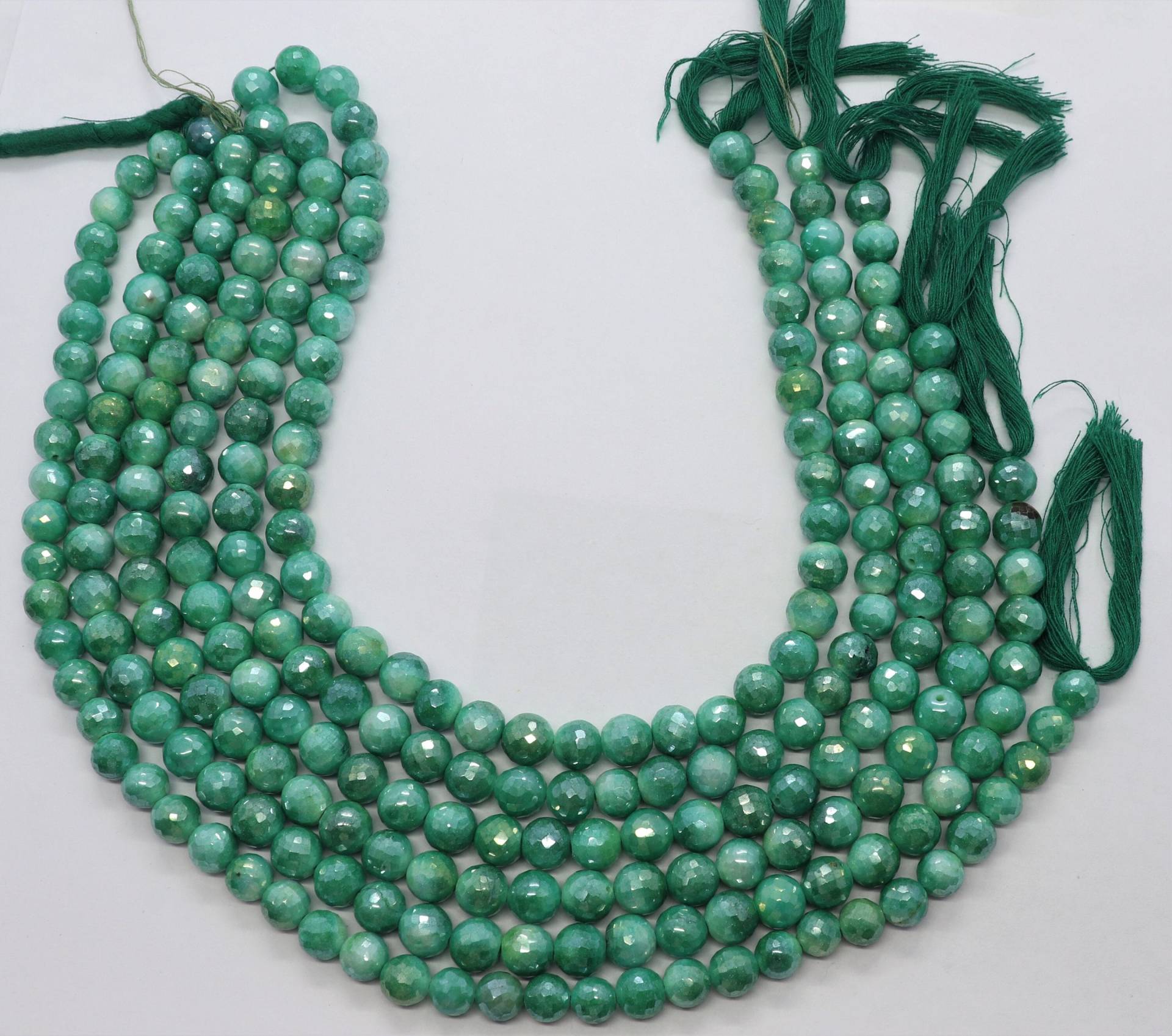 Grüne Silverit Facettierte Runde Kugeln, Beschichtete Perlen, 8-8, 5 Mm Runde Perle, Edelstein Perle von APGEMSCOLLECTION