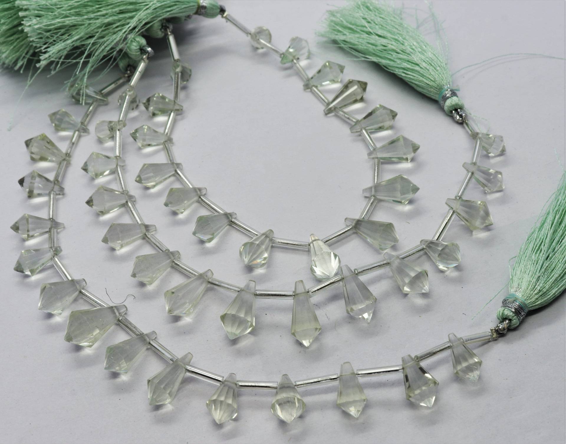 Weihnachtsverkauf Aaa Natürliche Grüne Amethyst Step Cut Softy Form Perlen, 15 Stück Tropfen, Tropfen von APGEMSCOLLECTION