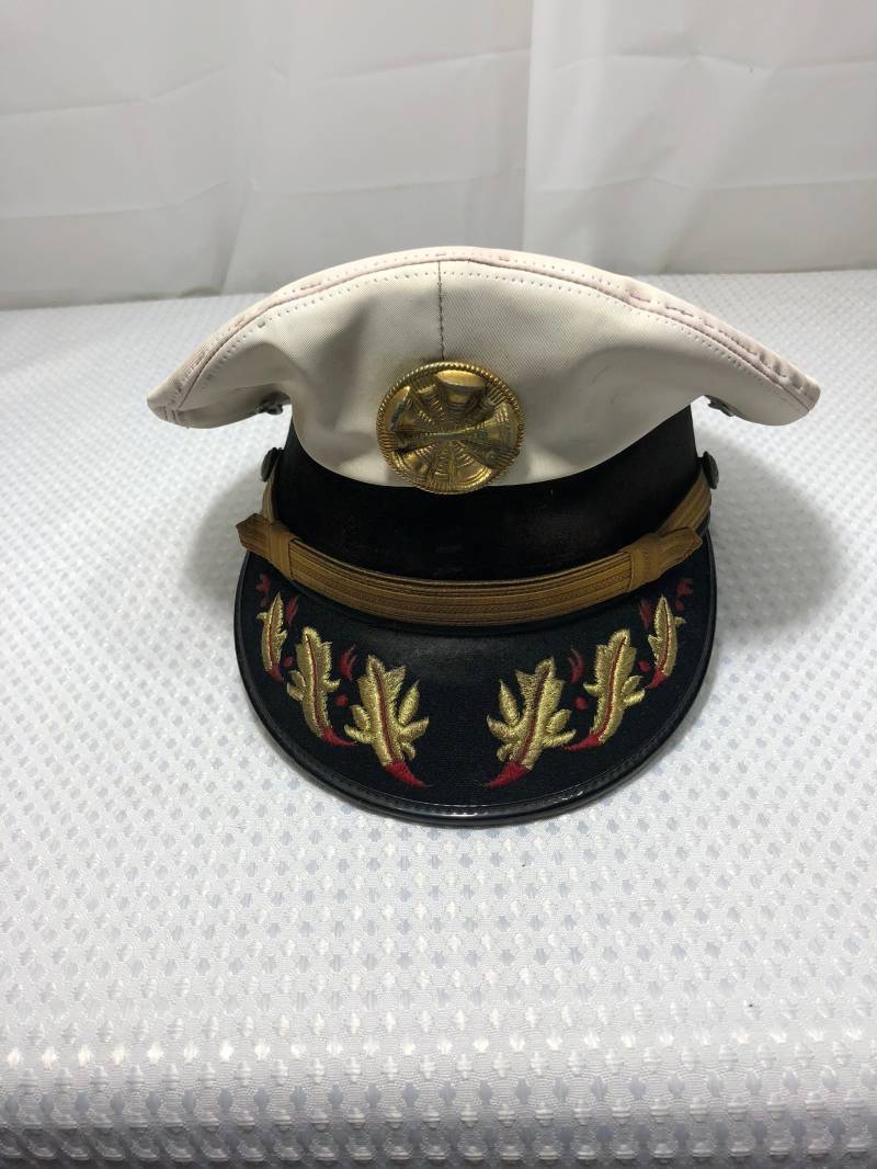 Jahrgang Fire Chief Kleid Hut Vereint Hutmacher Cap & Millinery Arbeiter 6 7/8" von APPsVintage