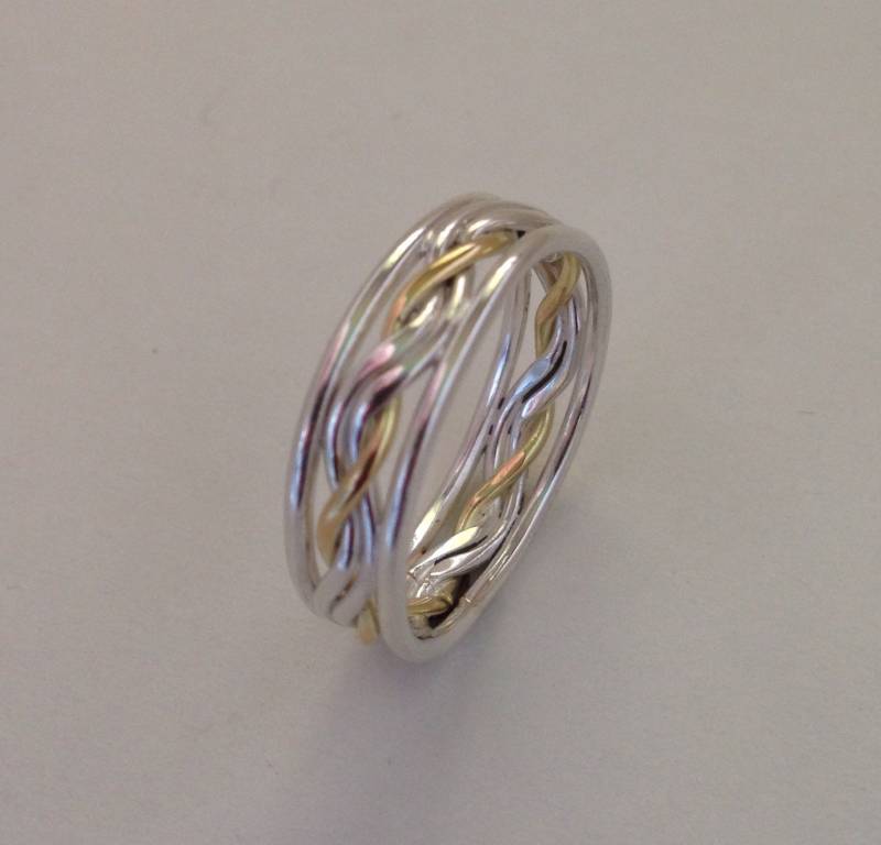 18K Gold Und Sterling Silber Handgefertigter Geflochtener Bandring Mit Kostenlosem Versand von APSGoldsmith