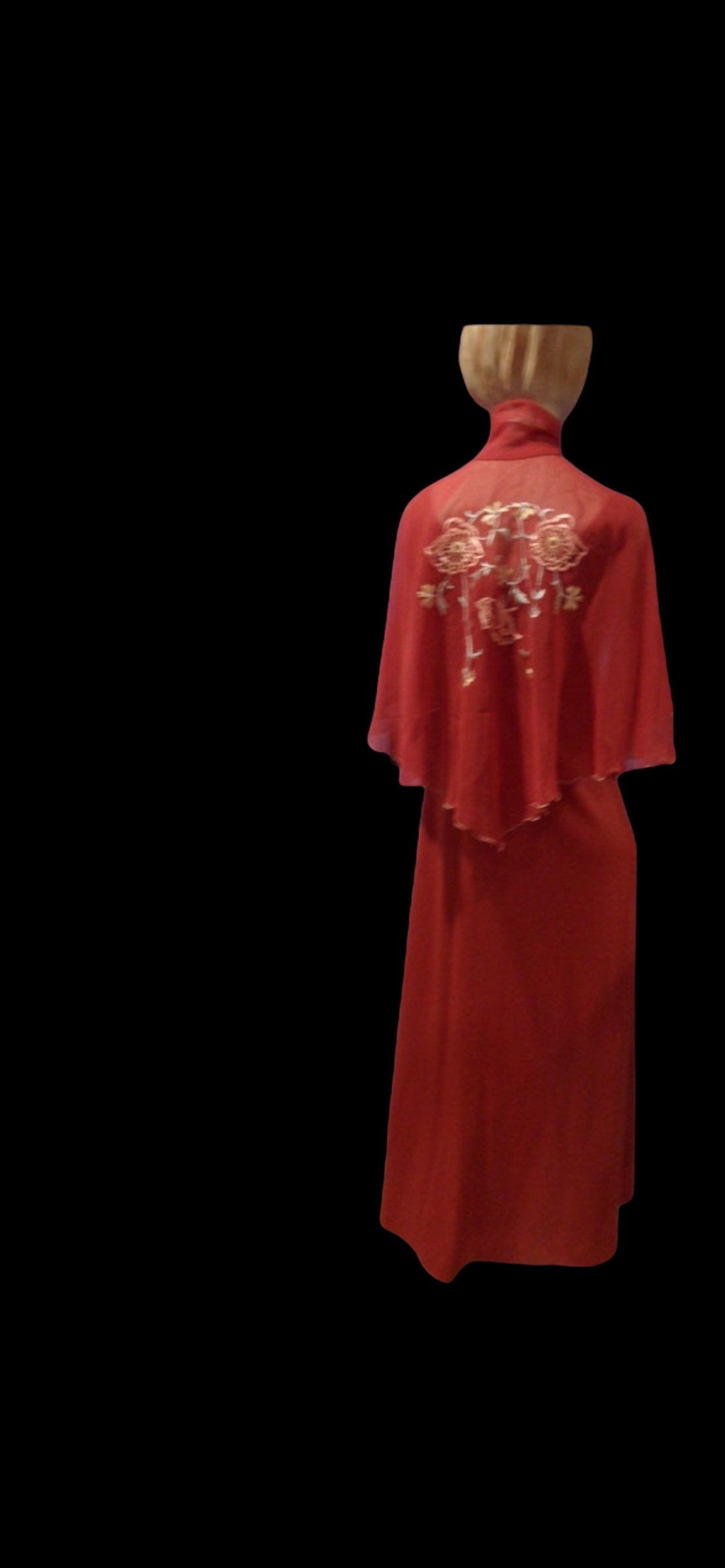 Schöne Folklore Circa 1960 Sienna Orange 2 Teilige Kleid Mit Blickdicht Besticktem Schmetterlingsschal Größe Small Extra Medium von APaintedLadyVintage