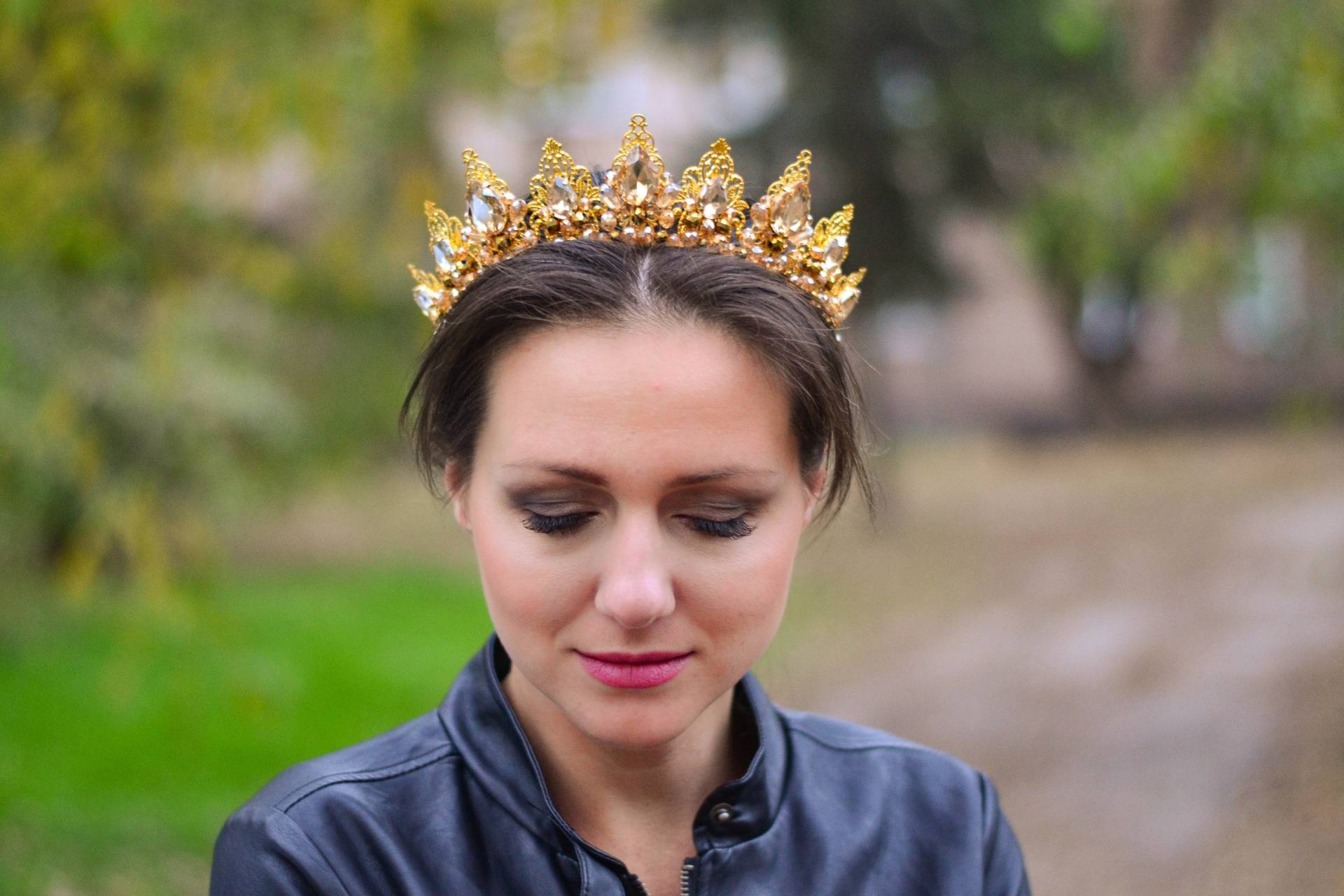 Königliche Goldene Hochzeit Tiara Für Die Königin Strass Gold Kristall Braut Krone Diadem Gold Königliche Goldene Hochzeit Tiara Für Die Königin Strass Gold Kristall Braut Krone Diadem Gold von APoverennaya