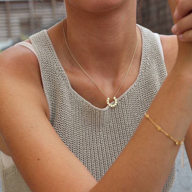 Halbkreis-Halskette Mit Durchbrochener Silberner Dreieckszeichnung, Offene Kreis-Halskette, Hufeisen-Pferd-Halskette von ARANJEWELS