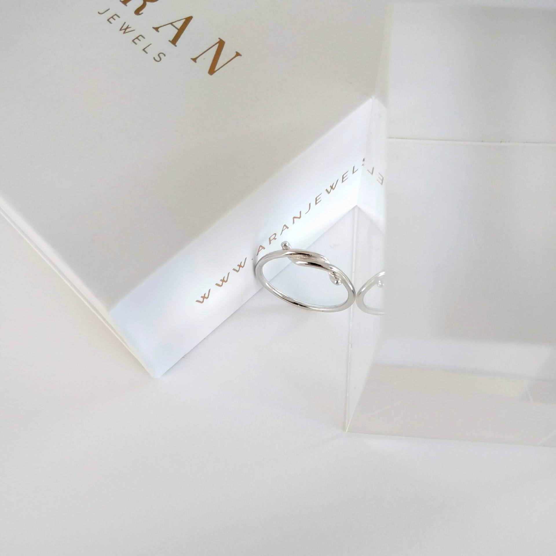 Knotenring Aus 925Er Sterlingsilber Und 24 Karat Vergoldet von ARANJEWELS