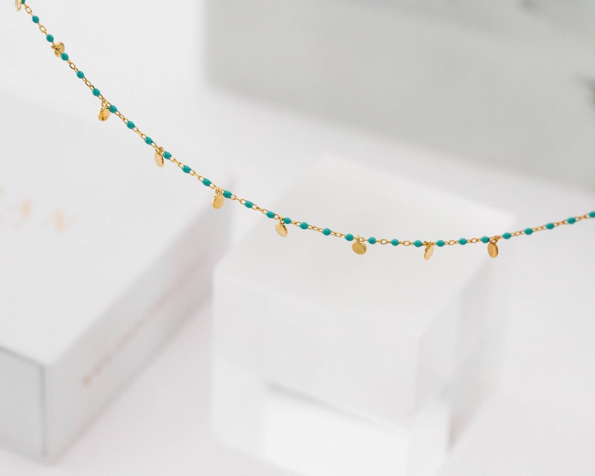 Türkisblaue Emaille-Kugelkette, Silberblaue Steinperlen, Blaue Emaille-Halskette, Emaille-Kugelkette von ARANJEWELS