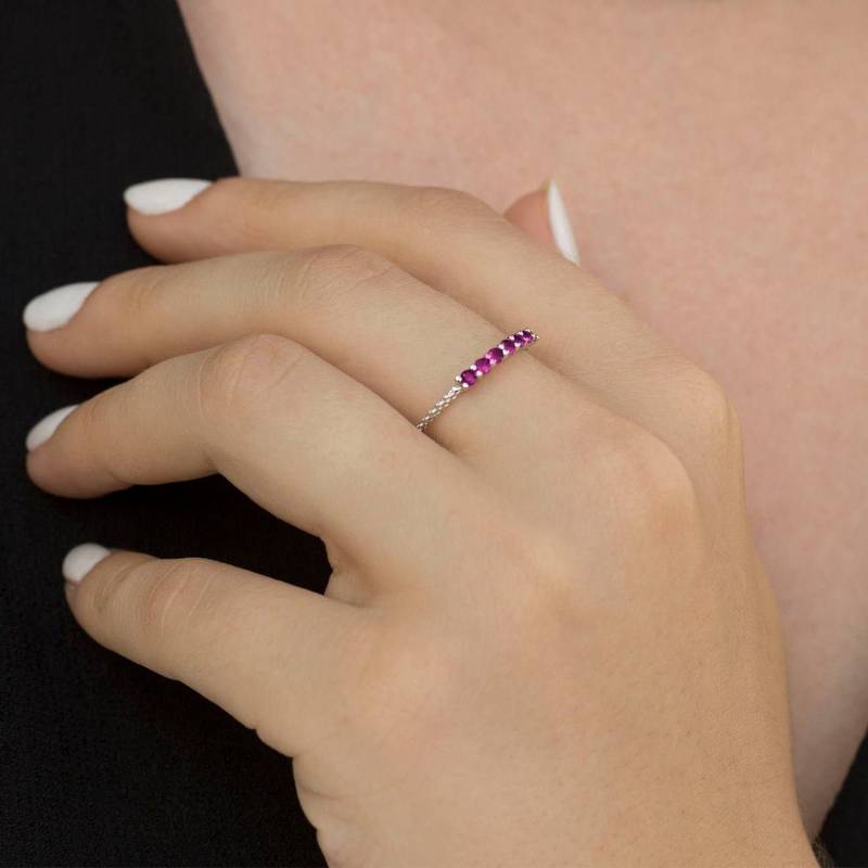 Pink Rubin Halber Eternity Sterling Silber Ring von ARDONN