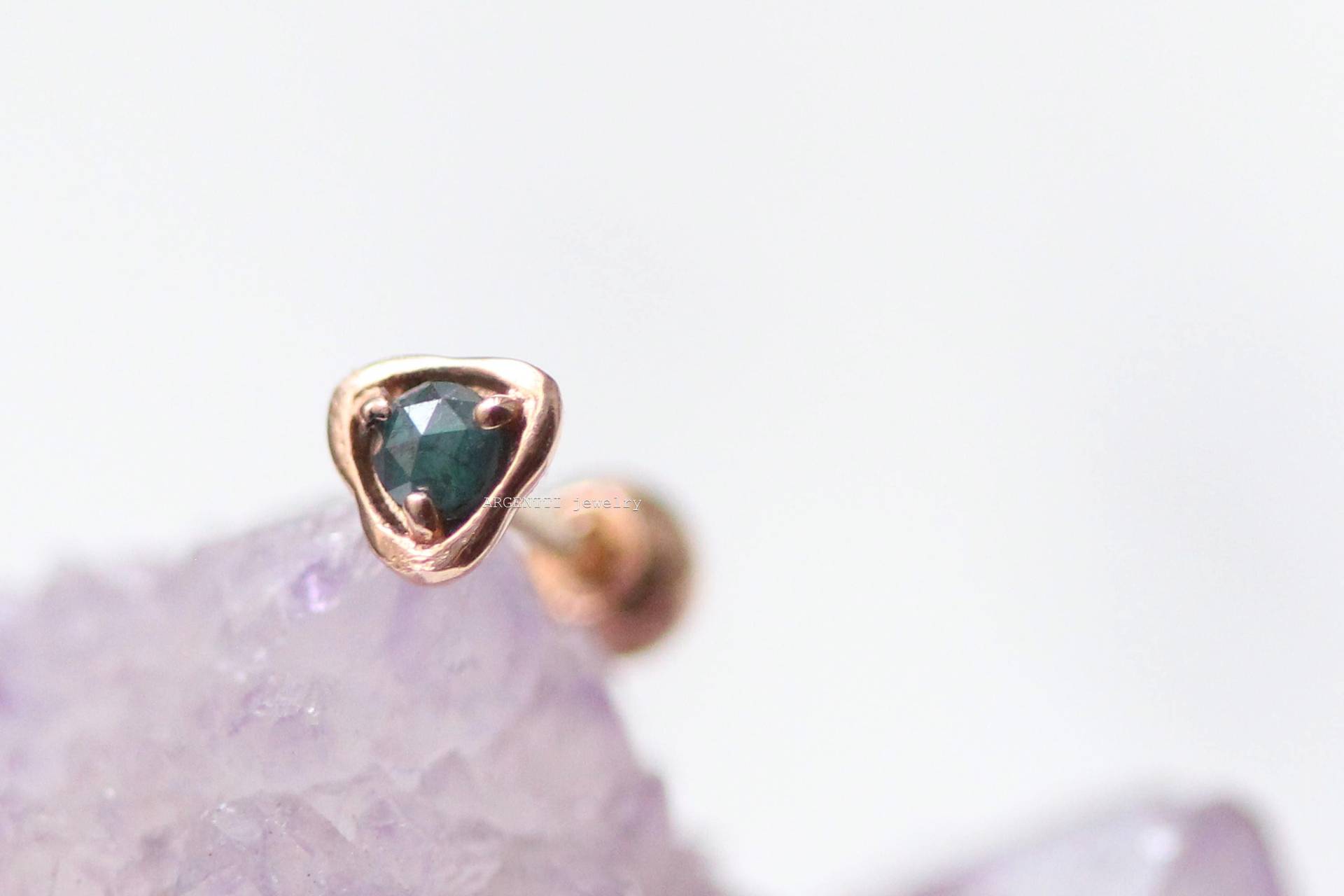 20G Zarte 14K Gold Natürliche Blau Diamant, Gold Dreieck Piercing, Hypoallergen Ohrringe, Tiny Ohrring, Helix Piercing, Gauge von ARGENTTI