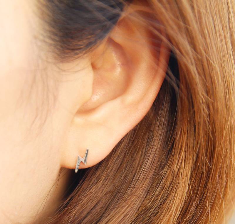 Donnerbolzen Ohrringe, Blitzohrringe, Kleine Ohrstecker, Einfache Ohrstecker Aus Korea von ARGENTTI