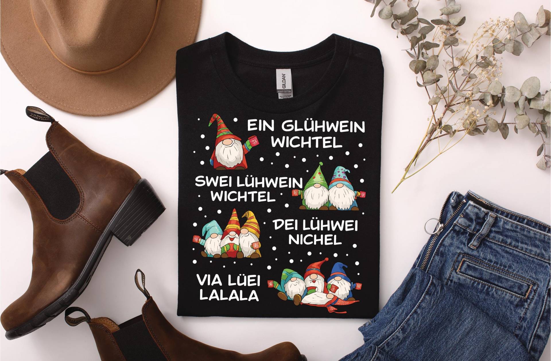 Glühwein Wichtel T-Shirt - Lustiges Weihnachtsmarkt Shirt Mit Gnom Spruch | Weihnachts Damen Herren Unisex Geschenk Advent Xmas von ARIANDeutschland