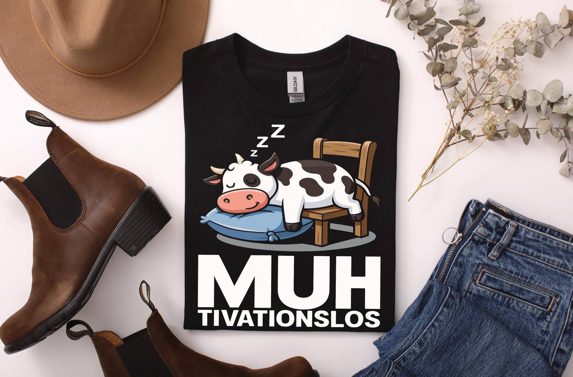 Lustiges Kuh T-Shirt „Muhtivationslos" - Schlafende Cartoon, Humor-Spruch Shirt, Unisex Geschenk Für Büro, Studium & Alltag von ARIANDeutschland