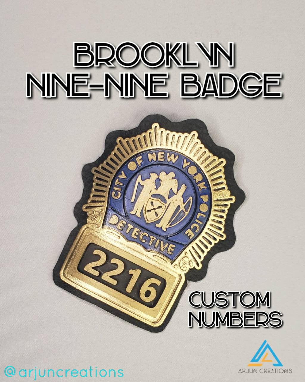 Brooklyn99 Inspiriert New Yorker Polizei Detektiv Abzeichen -Cosplay - Prop Replica | Benutzerdefinierte Nummer Hinzufügen von ARJUNCREATIONS