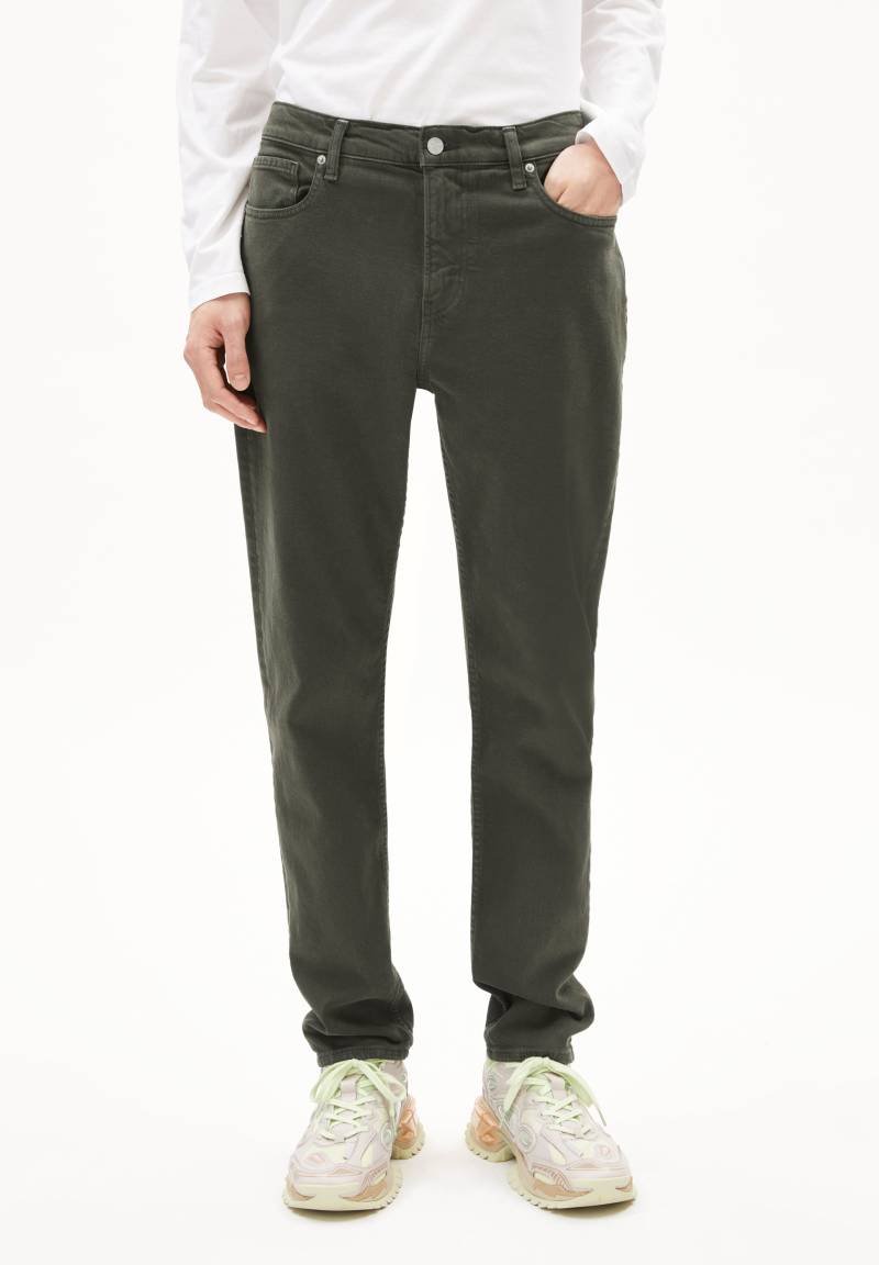 AARJO TARPA | forest pine Tapered Jeans recycelter Baumwoll Mix Comfort Stretch 30 / 34 von ARMEDANGELS