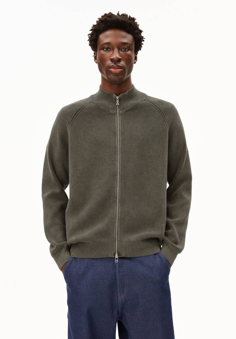 AARTYOM GMT DYE | forest pine Cardigan aus Bio-Baumwolle M von ARMEDANGELS