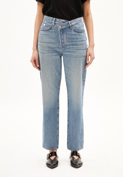ARMEDANGELS AAIKALA DETAIL - Damen Straight Jeans High Waist Bio-Baumwoll Mix von ARMEDANGELS
