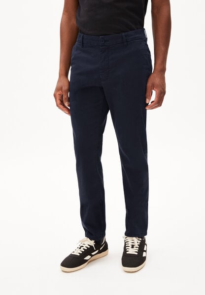 ARMEDANGELS AATHAN - Herren Chino Hose aus Bio-Baumwoll Mix von ARMEDANGELS