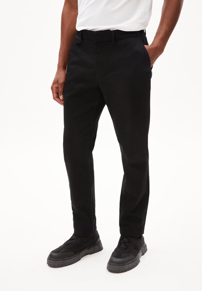 ARMEDANGELS ALVAARO PREMIUM - Herren Premium Chino Hose aus Bio-Baumwoll Mix von ARMEDANGELS