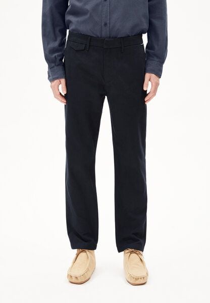 ARMEDANGELS ANAAR PREMIUM - Herren Chino Hose aus Bio-Baumwolle von ARMEDANGELS