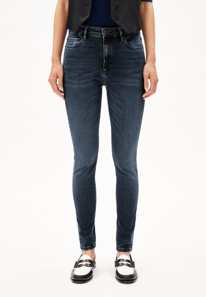 ARMEDANGELS TILLAA - Damen Skinny Jeans Mid Waist Bio-Baumwoll Mix X-Stretch von ARMEDANGELS