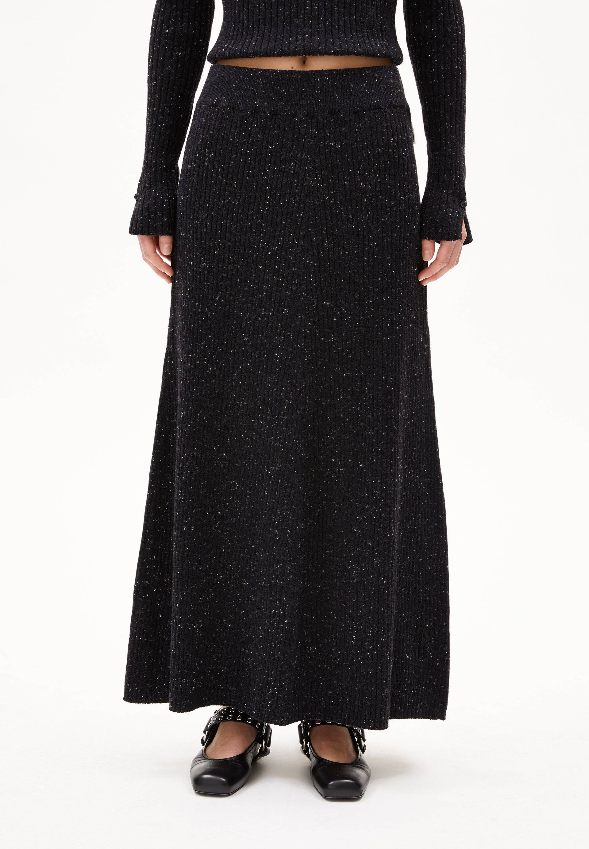 HANAA TWEED | black-oatmilk Strickrock aus recyclem Bio-Woll Mix M HANAA TWEED | black-oatmilk Strickrock aus recyclem Bio-Woll Mix M von ARMEDANGELS