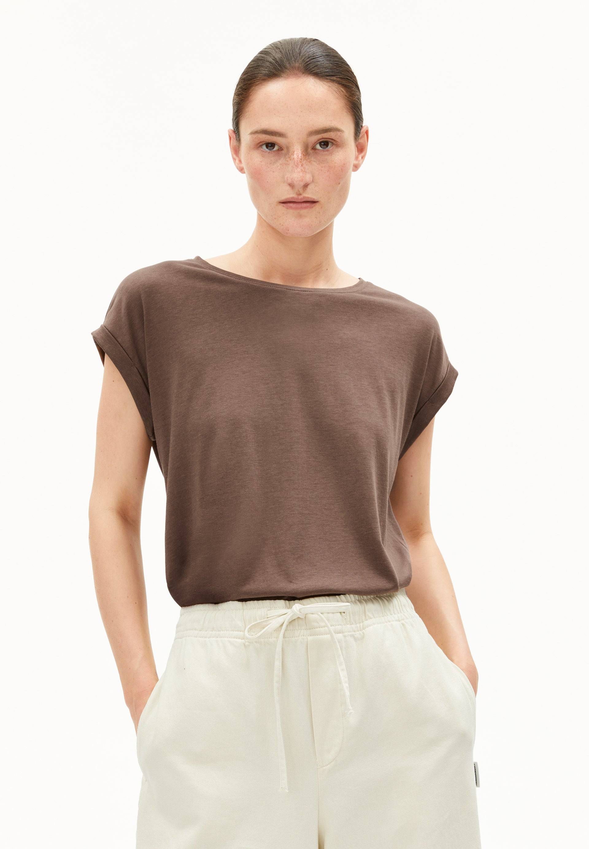 JILAANA | toasty tan T-Shirt aus TENCEL™ Lyocell Mix XS von ARMEDANGELS