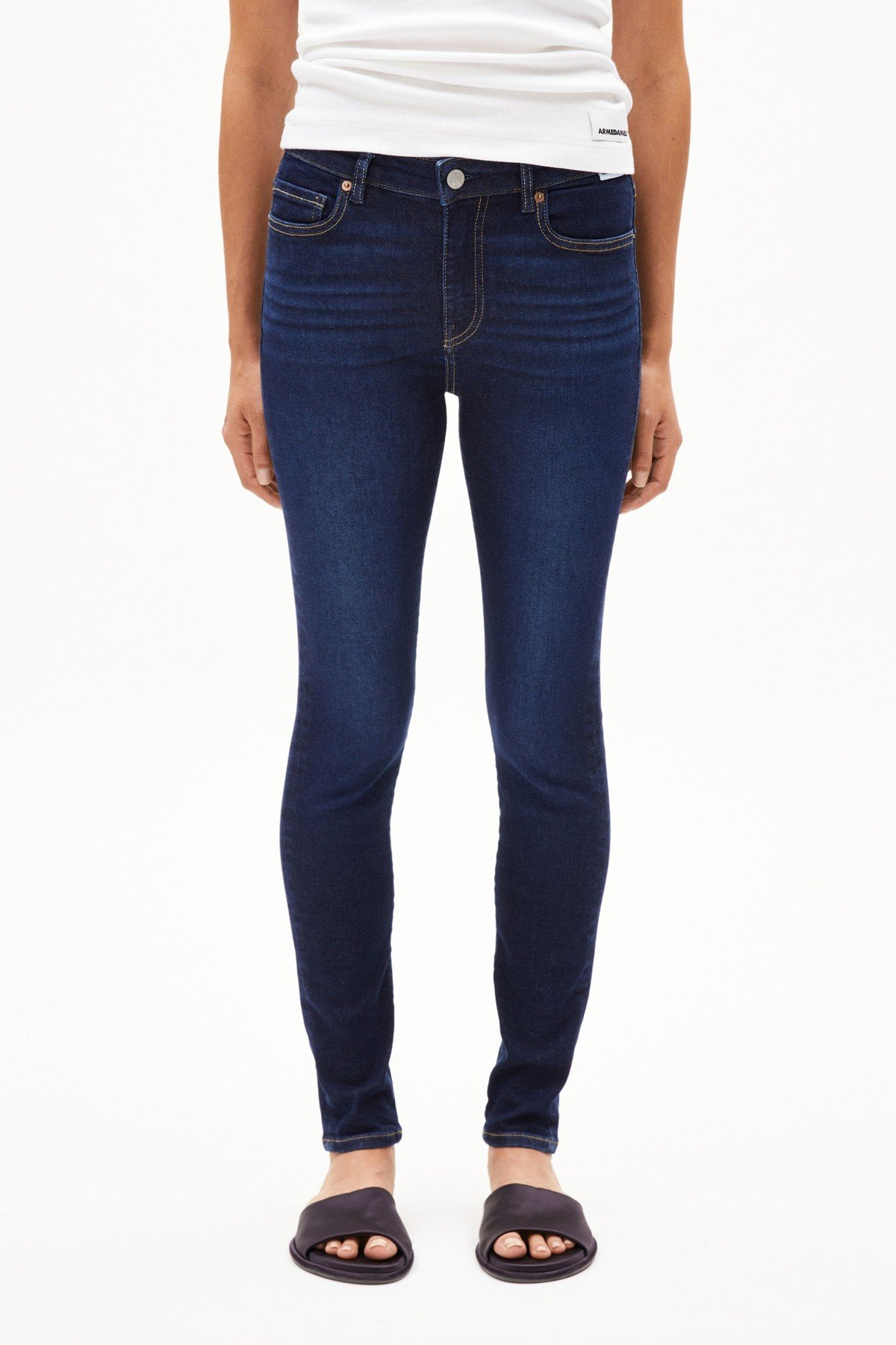 Jeans Tillaa Demure von ARMEDANGELS