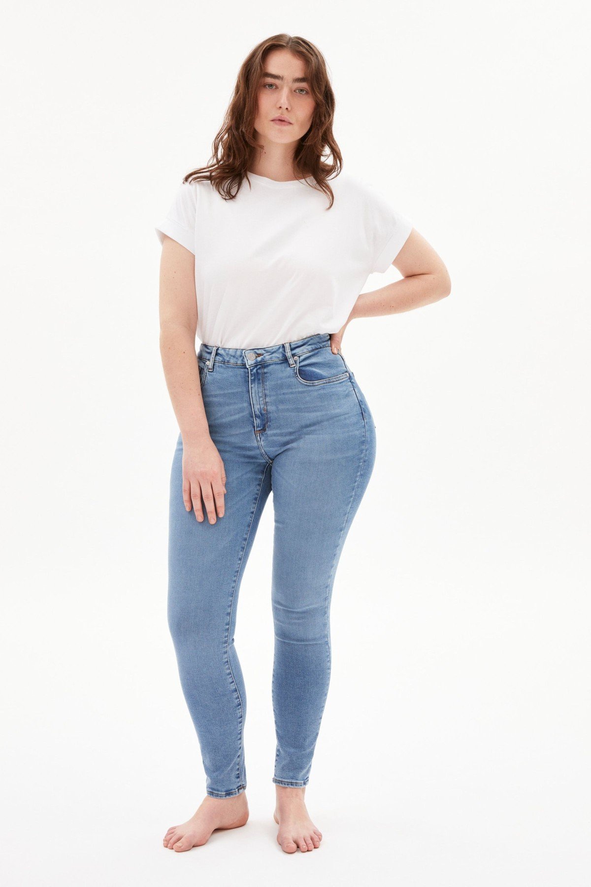 Jeans Tillaa x Stretch Sky Blue von ARMEDANGELS