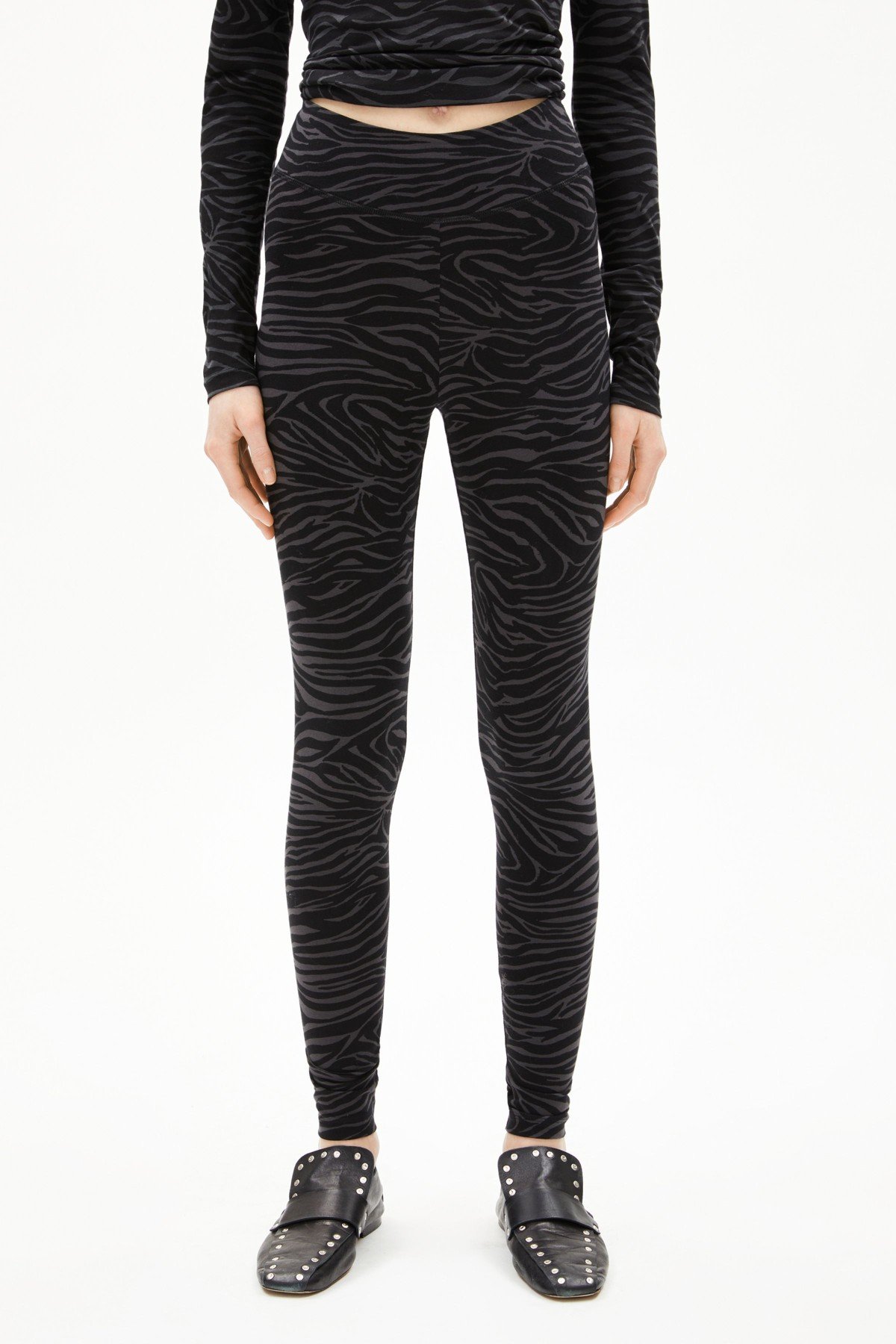 Leggings Faribaa Zebraraa Schwarz von ARMEDANGELS