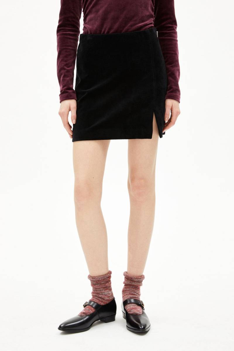 Rock Nanjaraa Velvet Schwarz von ARMEDANGELS