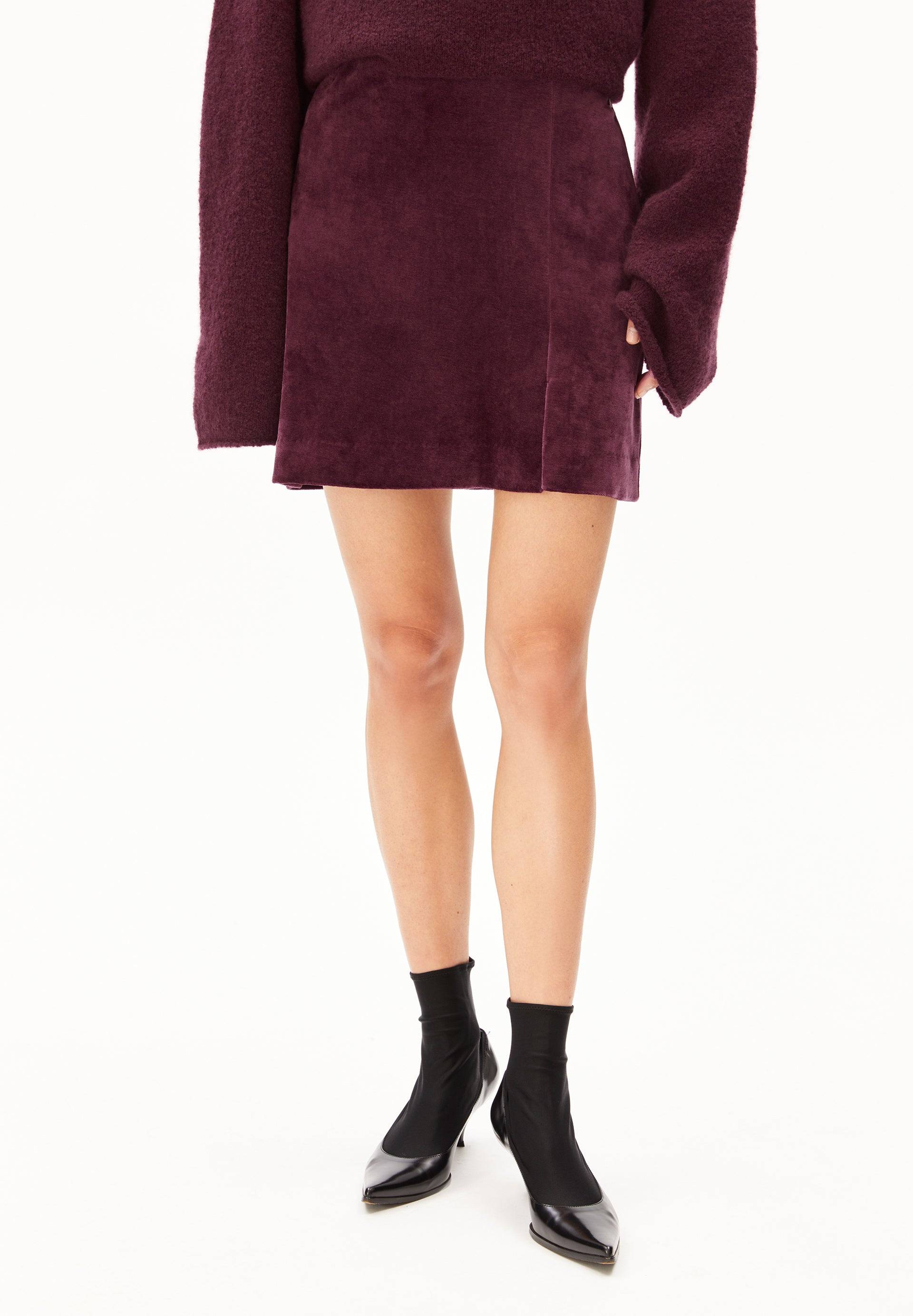 VANJARAA VELVET | dark cranberry Jerseyrock aus Bio-Baumwoll Mix XS von ARMEDANGELS