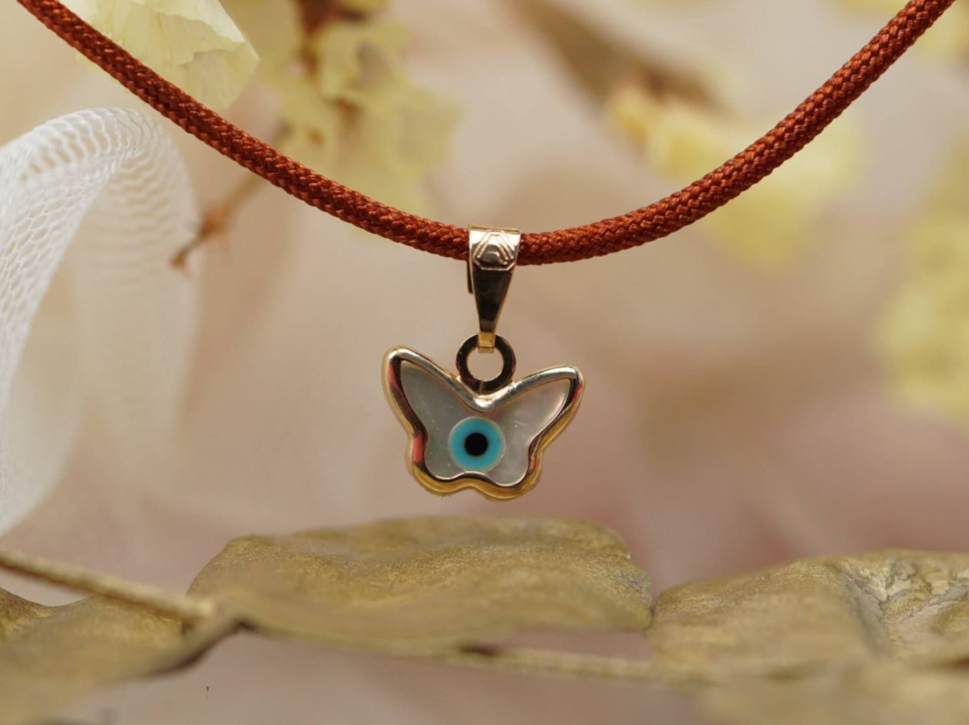14K Gelbgold Schmetterling Anhänger, Evil Eye Charm Perlmutt 14K Gelbgold Schmetterling Anhänger, Evil Eye Charm Perlmutt von ARMMAJewelry