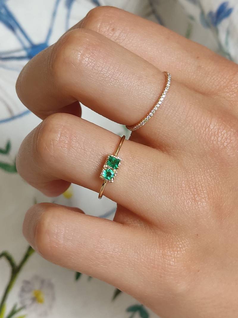 Smaragd Ring, Zwei Stein Mutter Gold Ring in 14 Karat Gold, Handgefertigten von ARPELC