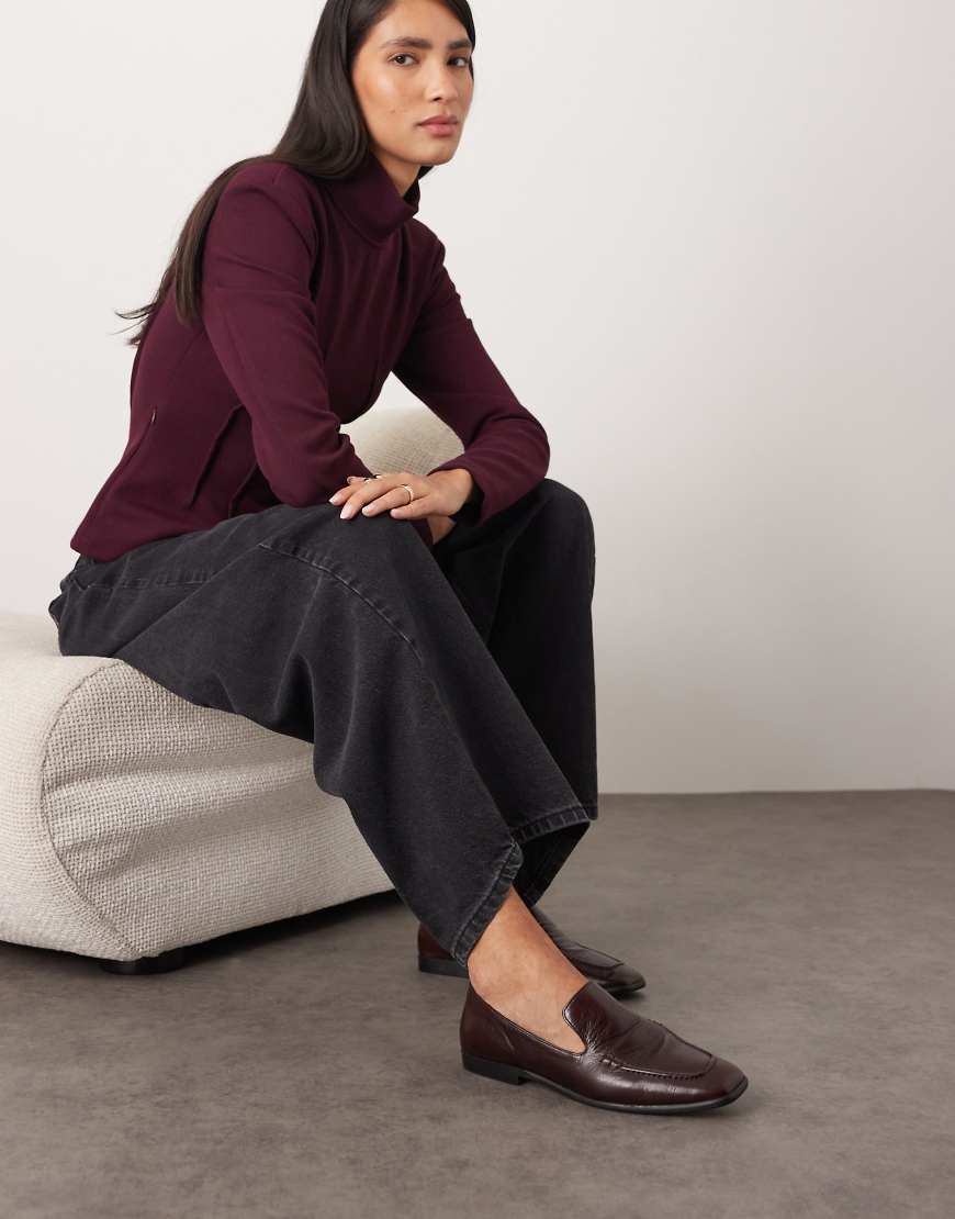 ARRANGE - Alba - Minimalistische Loafer aus hochwertigem Leder in der Farbe Merlot-Brown von ARRANGE