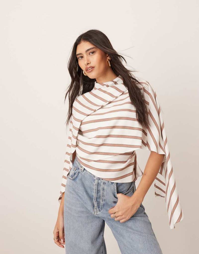 ARRANGE - Asymmetrisches Oberteil in Camel gestreift mit drapiertem Ausschnitt-Bunt von ARRANGE