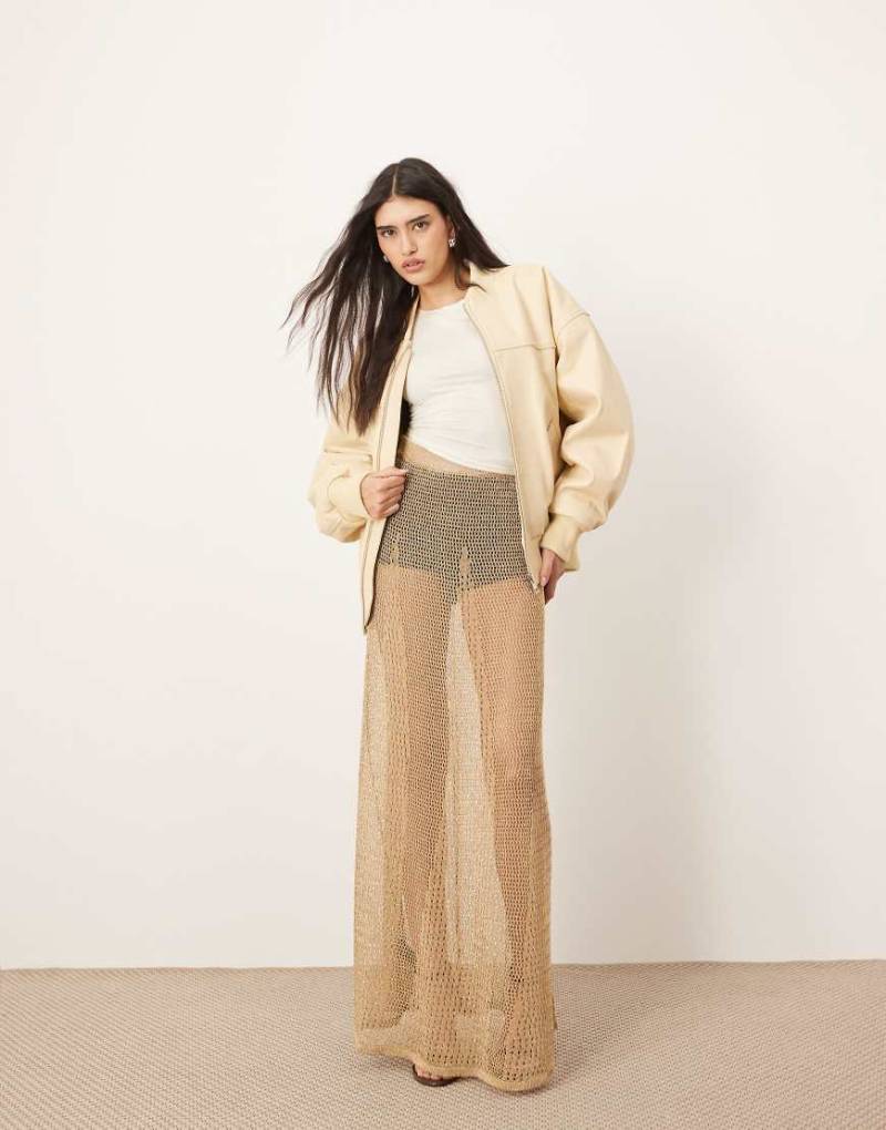 ARRANGE - Ausladender, transparenter Maxirock in Metallic-Gold aus Strick-Goldfarben von ARRANGE