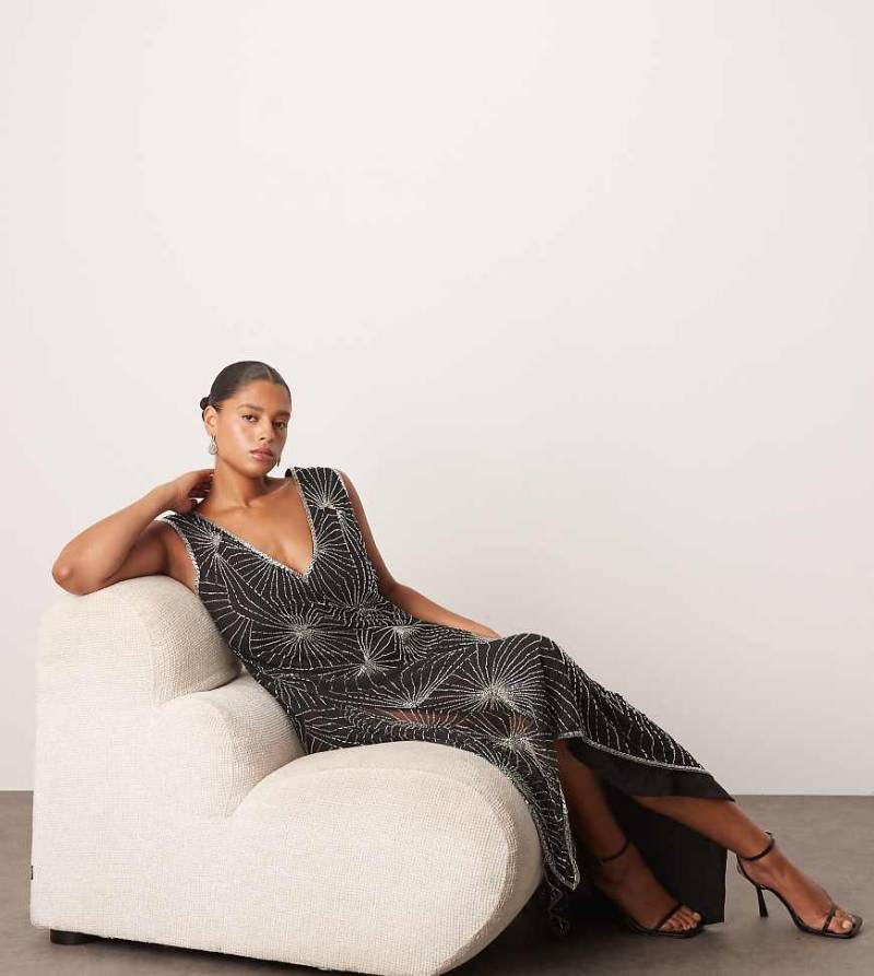 ARRANGE Curve - Deco - Asymmetrisches Midikleid in Schwarz mit linearer Verzierung ARRANGE Curve - Deco - Asymmetrisches Midikleid in Schwarz mit linearer Verzierung von ARRANGE