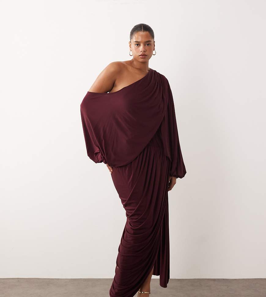 ARRANGE Curve - Drapiertes Midikleid in Burgunderrot mit abfallender Schulterpartie und Schleppe von ARRANGE