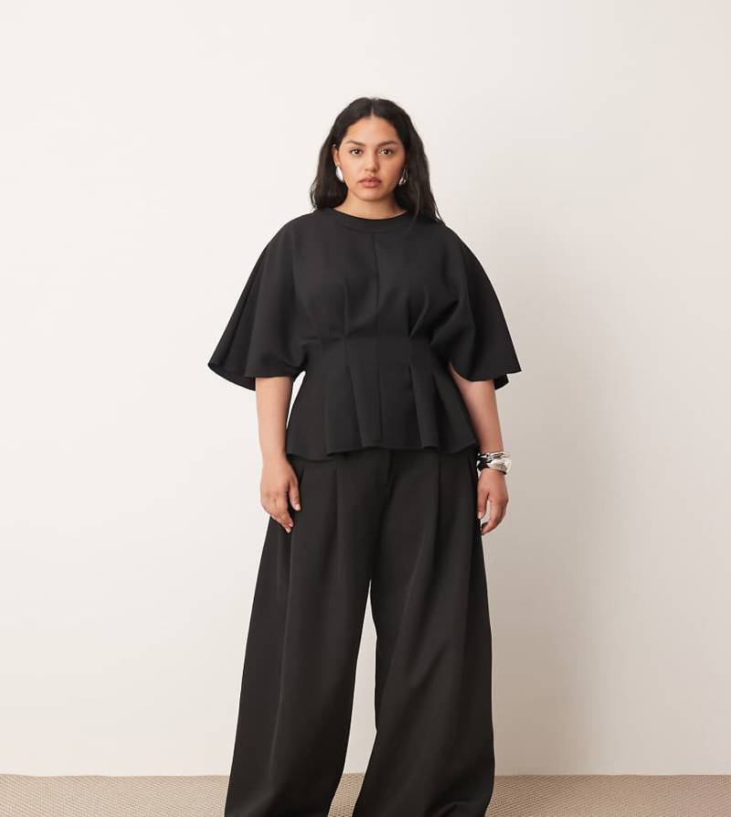 ARRANGE Curve - Elegante Hose in Schwarz mit weitem Bein und plissierter Taille, Kombiteil von ARRANGE