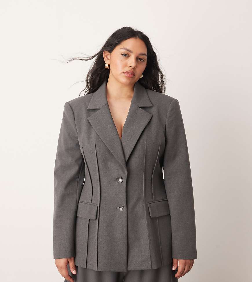ARRANGE Curve - Formender Blazer aus hochwertigem Material in Grau meliert ARRANGE Curve - Formender Blazer aus hochwertigem Material in Grau meliert von ARRANGE