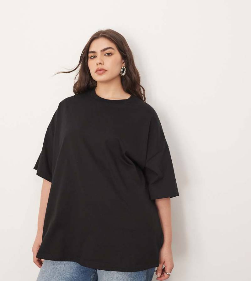 ARRANGE Curve - Hochwertiges, schweres Oversize-T-Shirt in Schwarz von ARRANGE