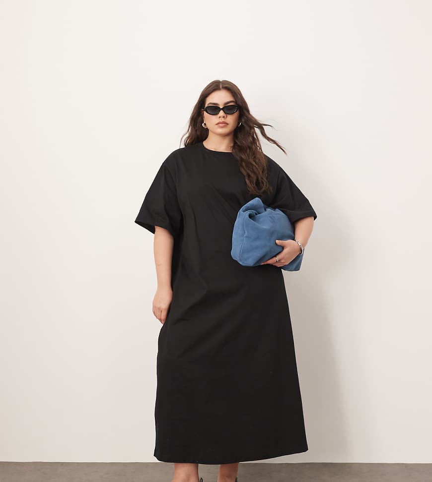 ARRANGE Curve - Midi-T-Shirt-Kleid aus hochwertigem, schwerem Material in Schwarz von ARRANGE