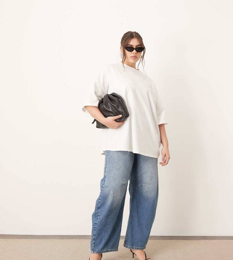 ARRANGE Curve - Premium - Schweres Oversize-T-Shirt in Weiß von ARRANGE